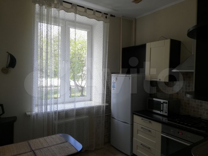 3-к. квартира, 77 м², 1/4 эт.