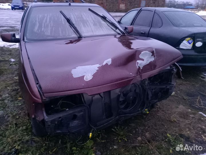 Пежо 405 1992 г.в. в разборе