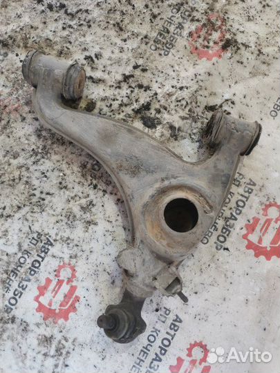 Рычаг подвески нижний передний правый