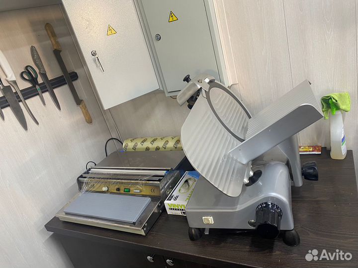 Продам готовый бизнес продуктовый магазин