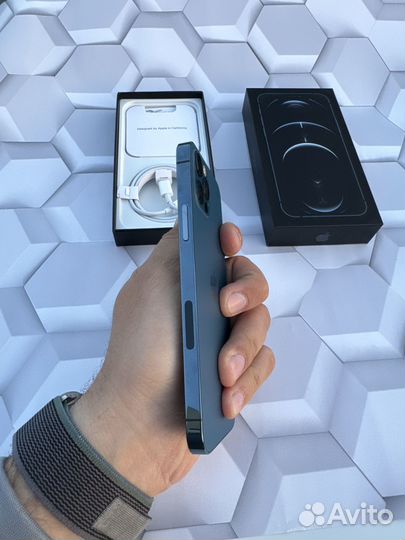 iPhone 12 Pro, 256 ГБ