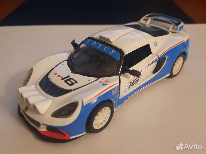 Машинка kinsmart, Lotus Exige R-GT