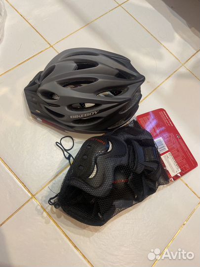 Защитный шлем