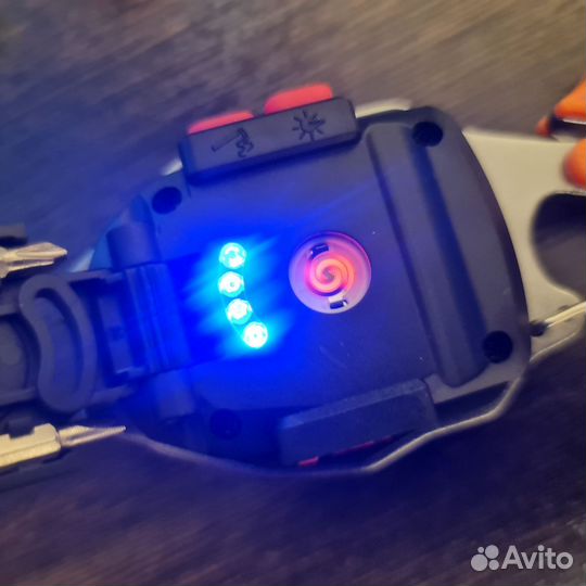 Фонарь мультитул