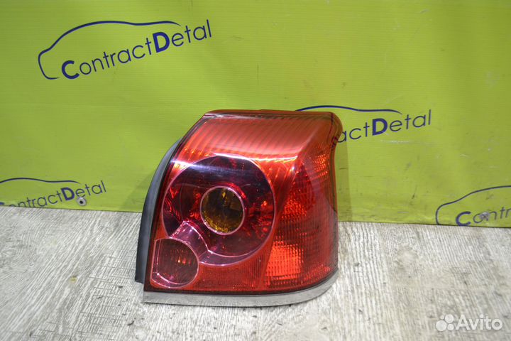 Фонарь правый Тойота Авенсис 2 2003-2006