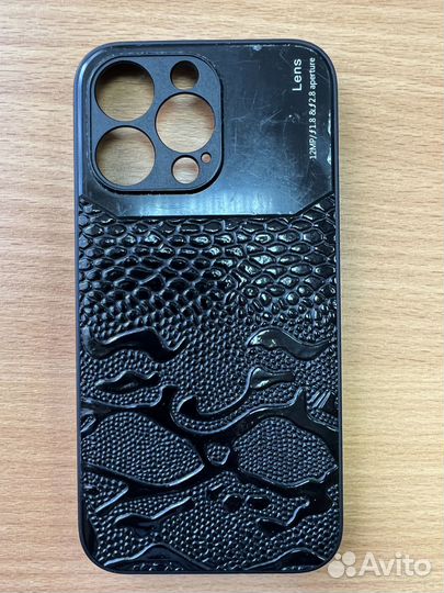 Чехол на iPhone