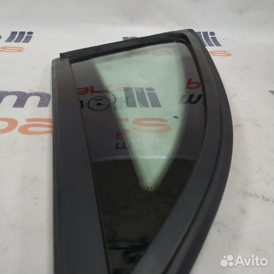 Стекло заднее форточка правое Audi Q3 8U 2014