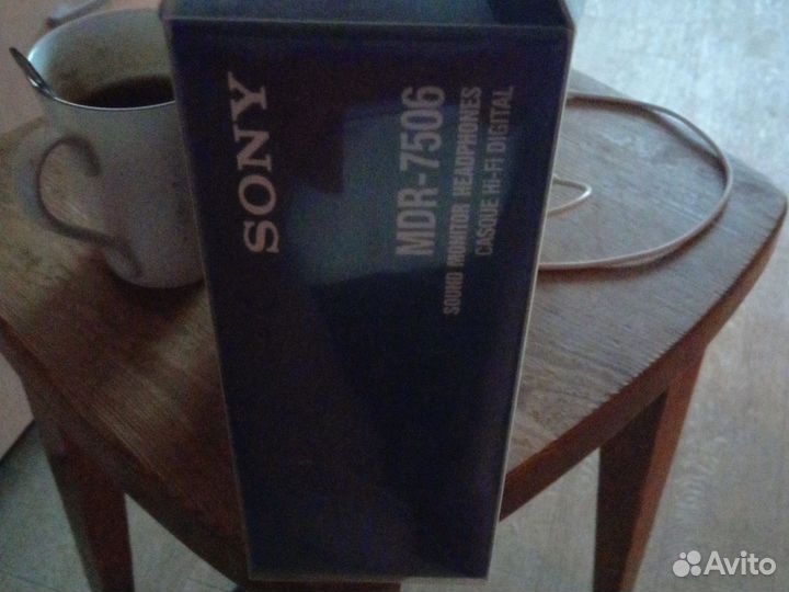 Профессиональные наушники sony