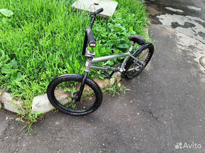 Трюковой велосипед bmx