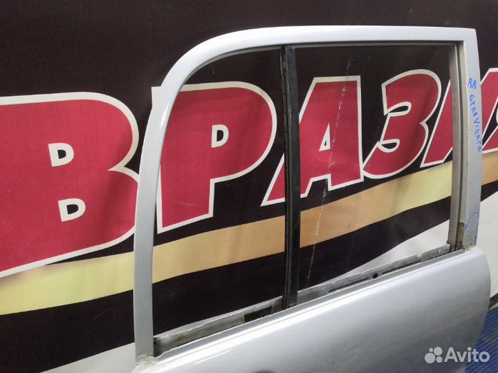 Дверь боковая задняя правая Suzuki Vitara J20A