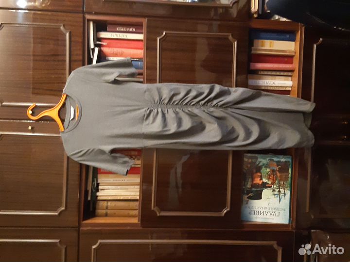 Нарядное платье для девушки р.44-46