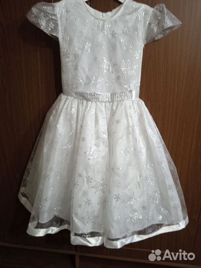 Платье для девочки снежинка
