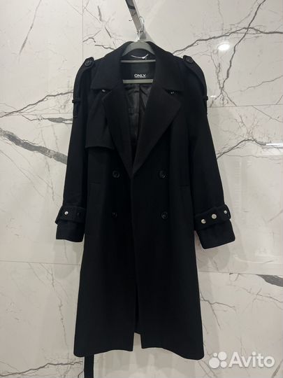 Пальто женское с капюшоном