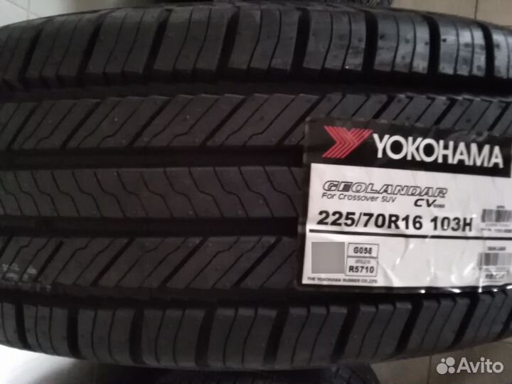 Yokohama Bluearth ES32 215/55 R16