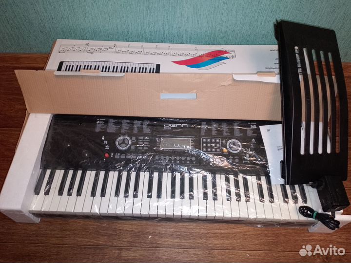 Синтезатор Denn DEK610