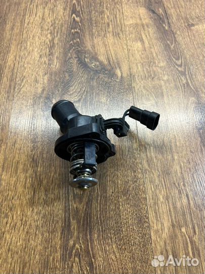 Корпус термостата Ford Mondeo III 2.0 2004