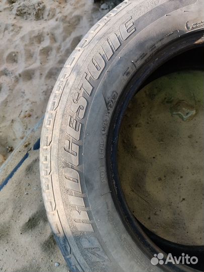 Bridgestone Desert Dueler 215/65 R16 и 215/65 R16