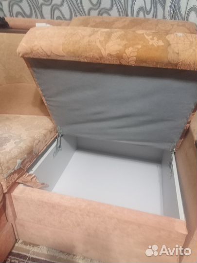 Угловой диван