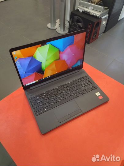 Ноутбук HP 15-gw0040ur