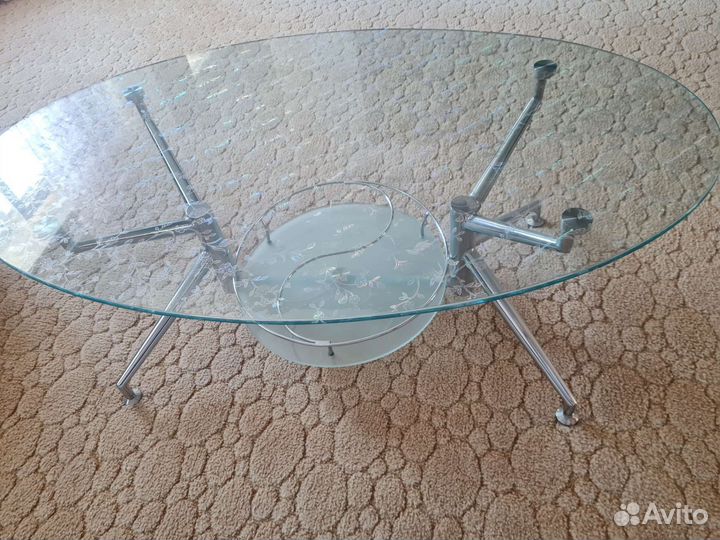 Журнальный столик