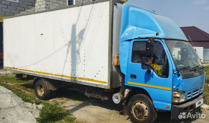 Isuzu Elf (N-series), 2008