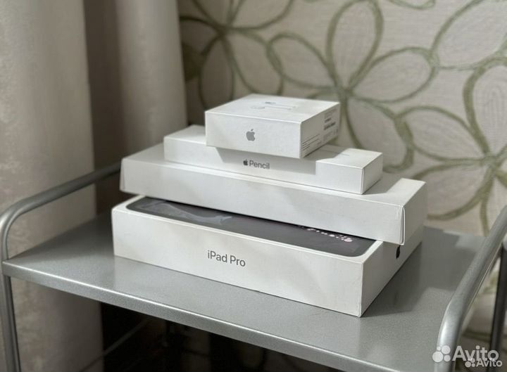 Коробки от техники apple