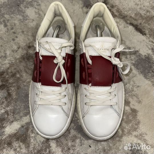 Valentino garavani open