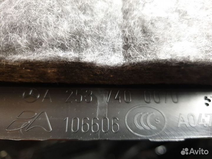 Обшивка двери багажника Mercedes GLC-klasse X253 2