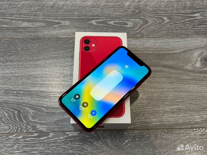 Телефон iPhone 11 128 gb Red