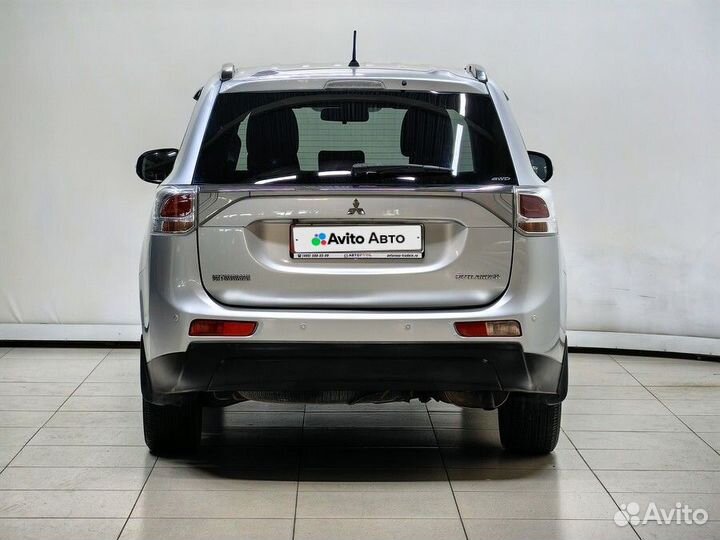 Mitsubishi Outlander 2.4 CVT, 2013, 213 000 км