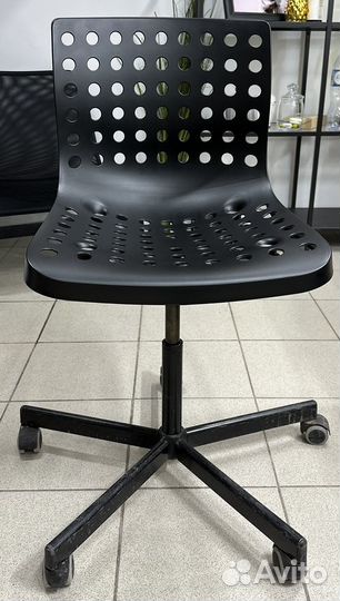 Стул на колесах IKEA