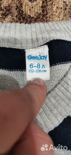 Джемпера для мальчика 7-8 лет