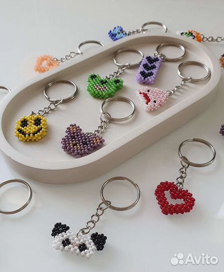 Брелок из бисера хэндмейд