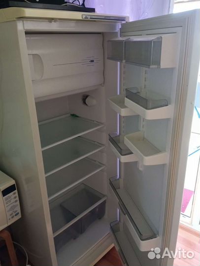Холодильник бу маленький