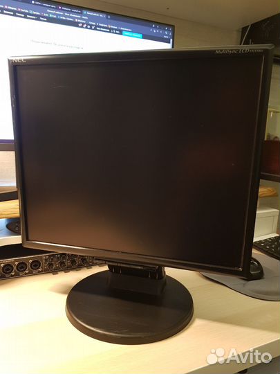 Монитор NEC multisync