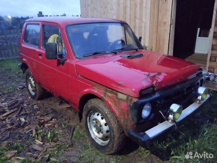 LADA 4x4 (Нива) 1.6 МТ, 1993, битый, 92 000 км