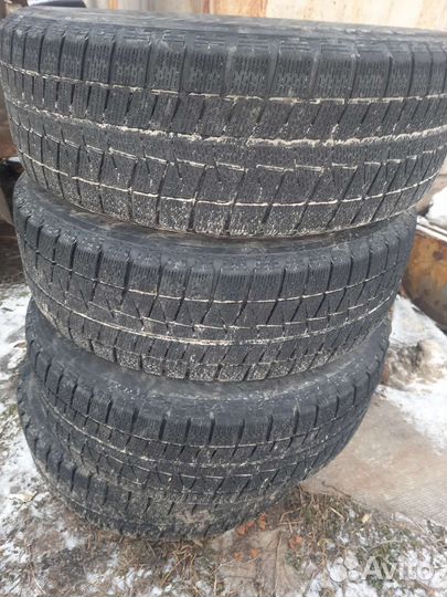 Bridgestone Blizzak Revo GZ 225/60 R17 99S