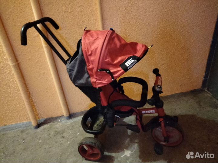 Велосипед с родительской ручкой