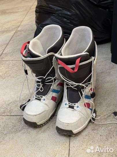 Сноубордические ботинки женские 41