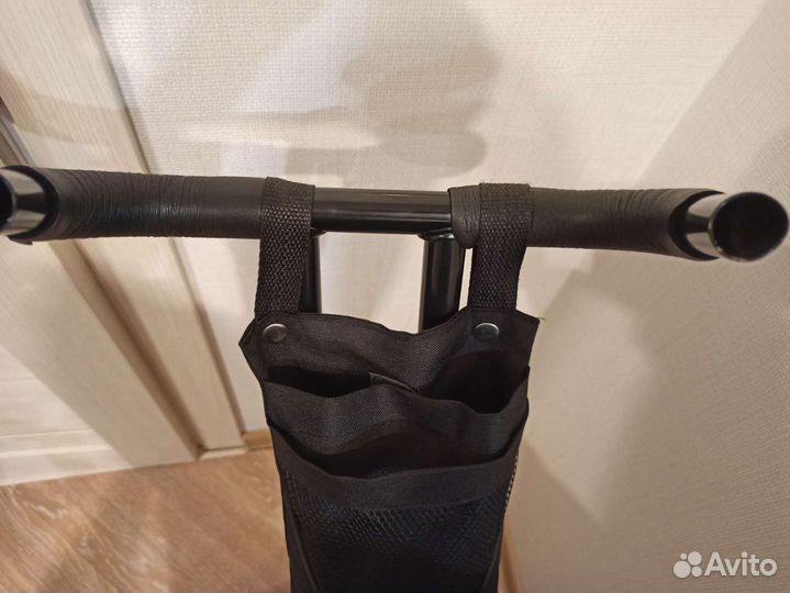 Трехколесный велосипед с родительской ручкой