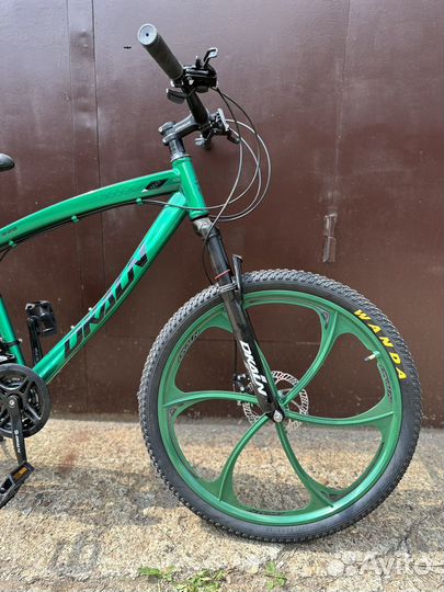 Новый Горный велосипед на литых дисках 26