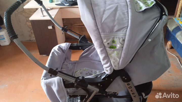 Прогулочная коляска