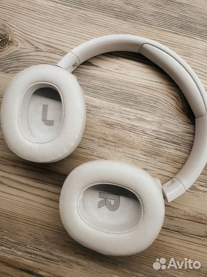 Беспроводные наушники JBL Tune 720bt