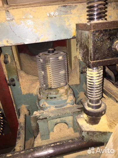 Деревообрабатывающие станки 18 штук