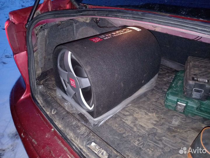 Активный сабвуфер