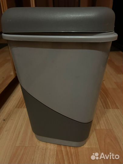 Мусорное ведро новое