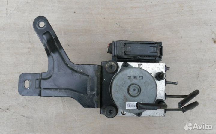 Блок ABS б.у. 589202V300
