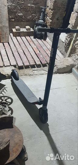 Электросамокат ninebot es1