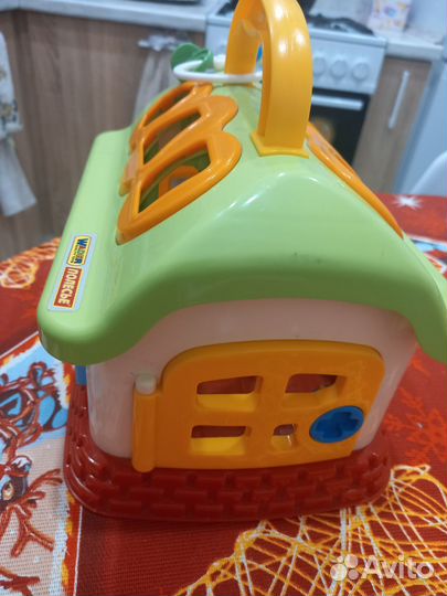 Игрушка Домик развивалка