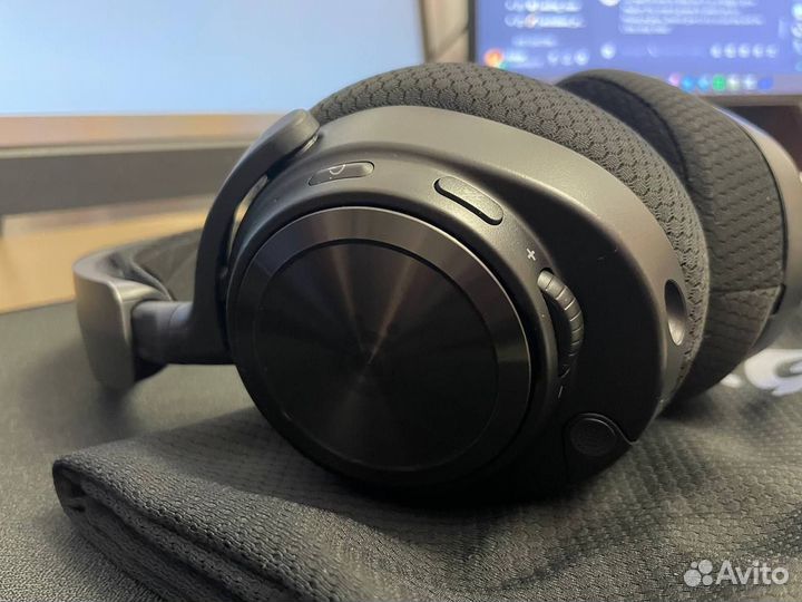 SteelSeries Arctis Nova Pro Wireless
